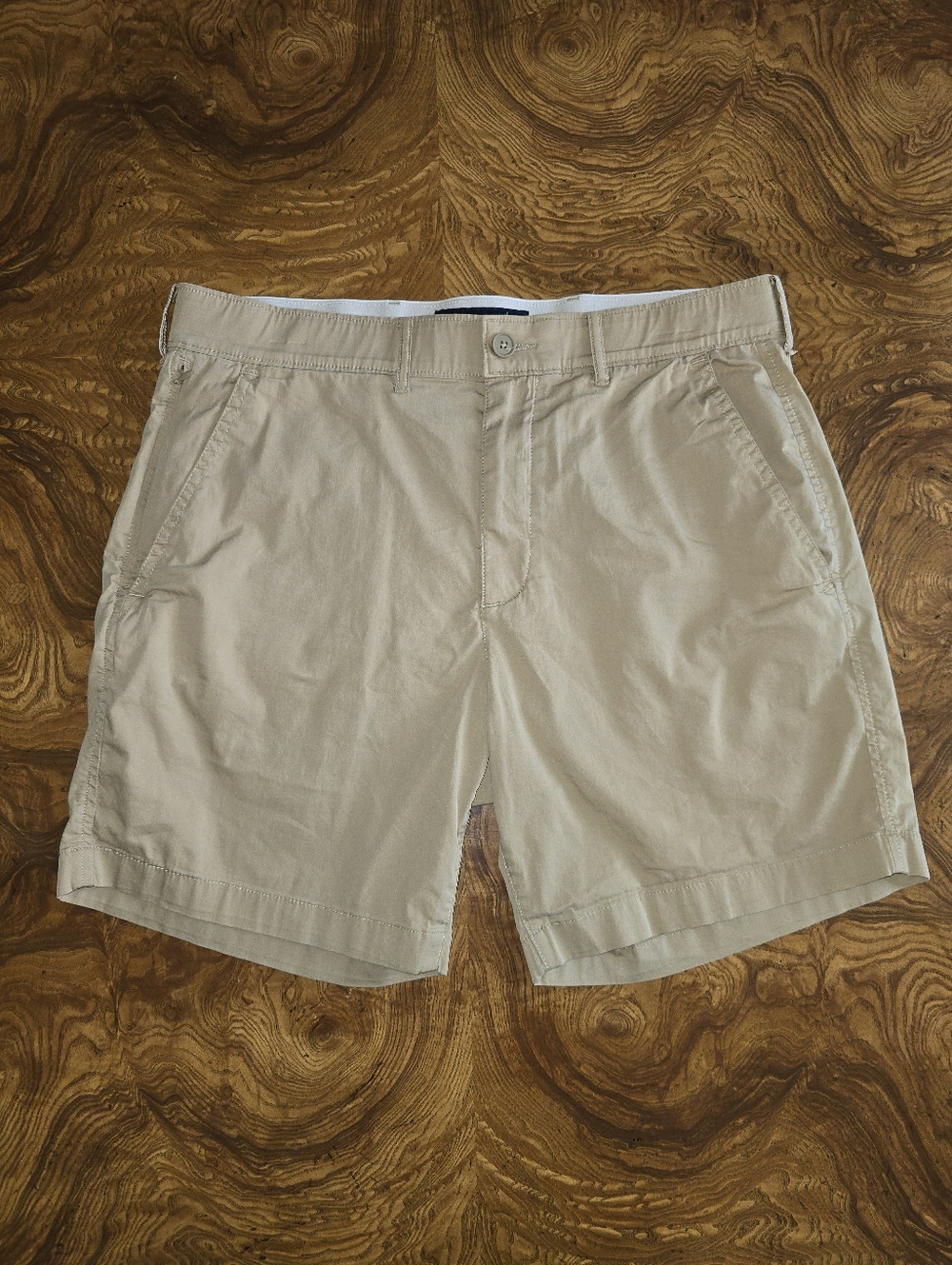 Abercrombie & Fitch All Day Stretch Classic Fit Tan Shorts Mens Size 32